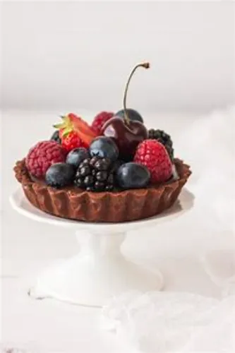 MASCARPONE WITH FRUIT & CHOCOLATE